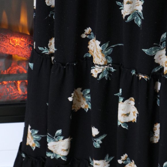 Black and Yellow Floral Maxi Dress - Picture 6 of 9